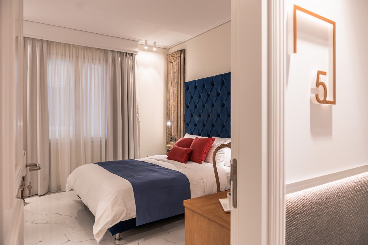 Μπλε Βελούδο Room View 1