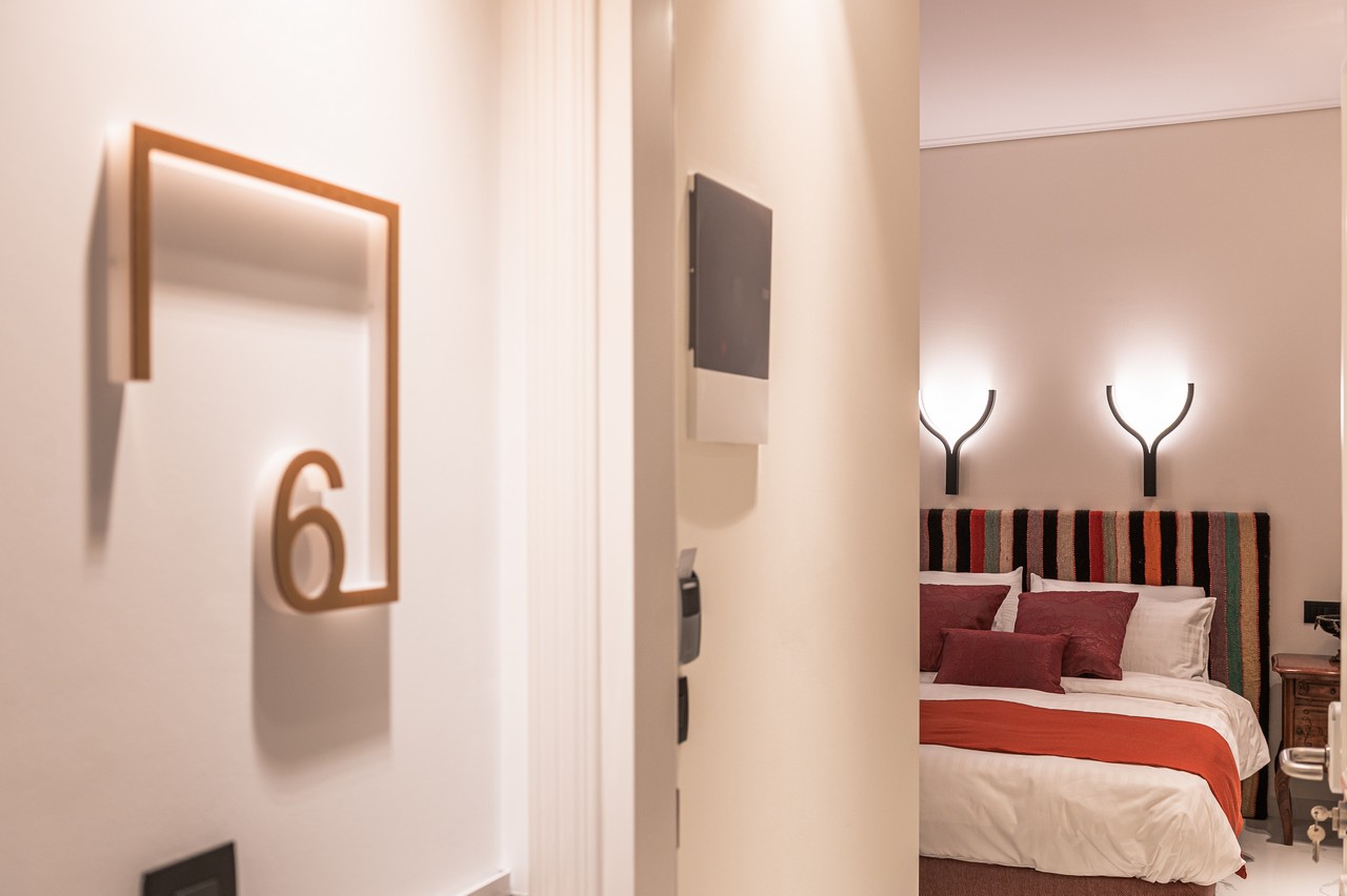 Μεσάντρα Room